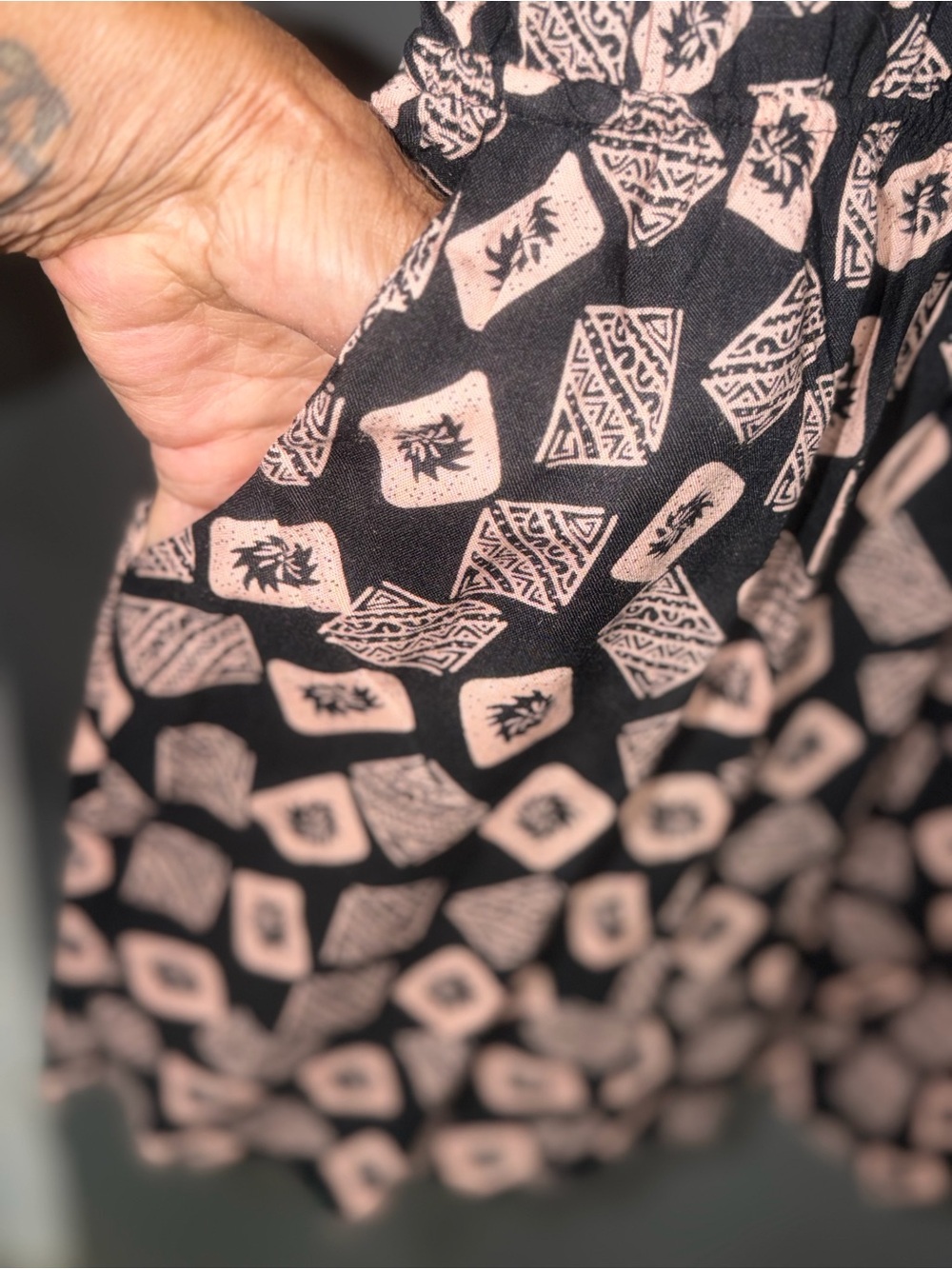 Black & Blush Geometric Sleeveless Jumpsuit XL - Picture 5 of 7